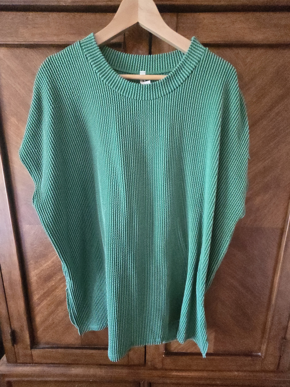 Magic Fit Emerald Green Ribbed Crewneck